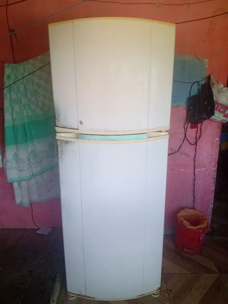 Geladeira Consul COM DEFEITO sem gelar.lê anúncio  - Foto 5
