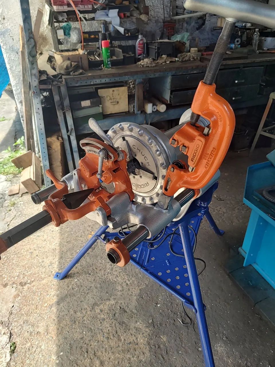 ROSQUEADEIRA RIDGID 300  CAP.1/2" ATÉ 2" - Foto 2