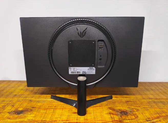 Monitor Gamer LG 24 UltraGear FHD 180Hz 1ms IPS HDR Freesync/G-Sync - Foto 4