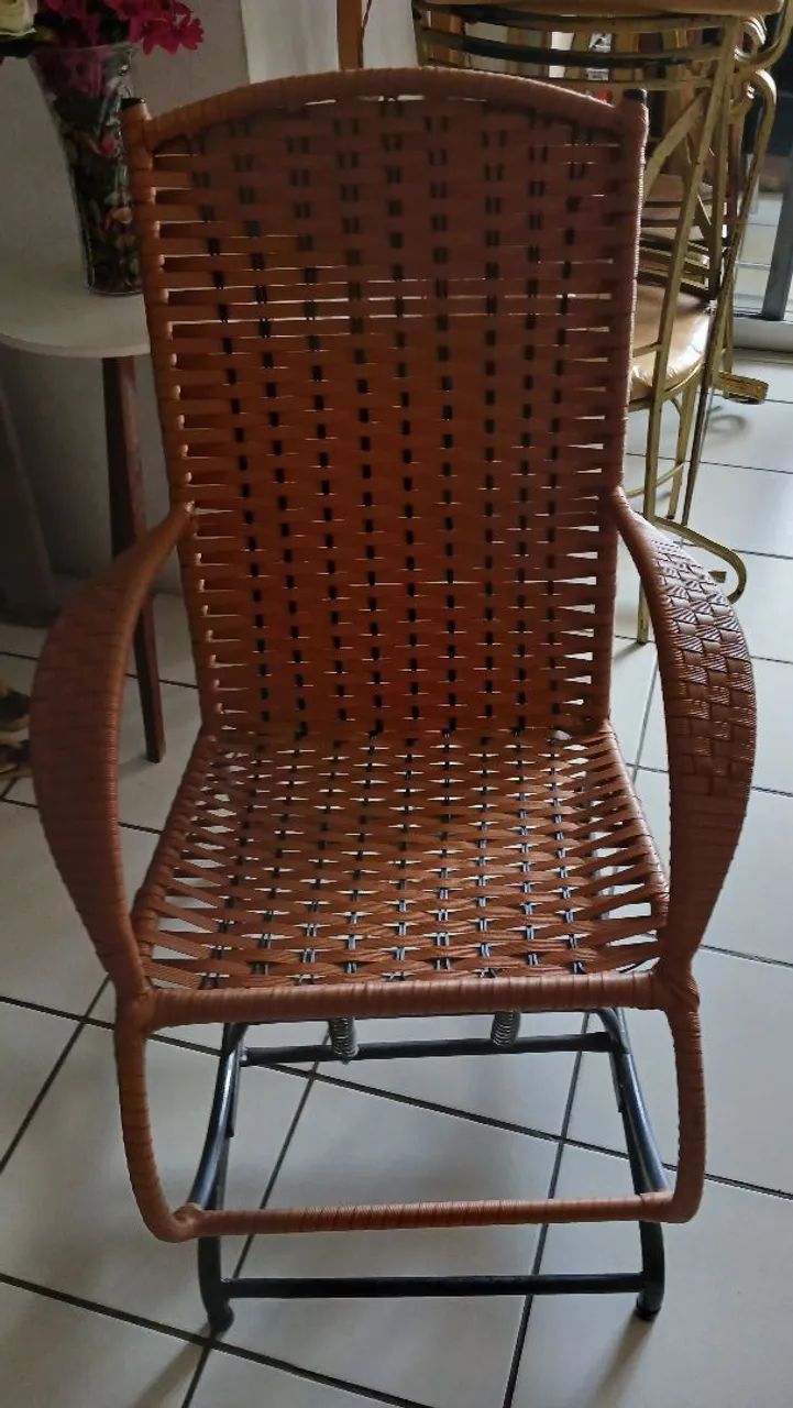 Cadeira de balanço tipo vime  - Foto 2