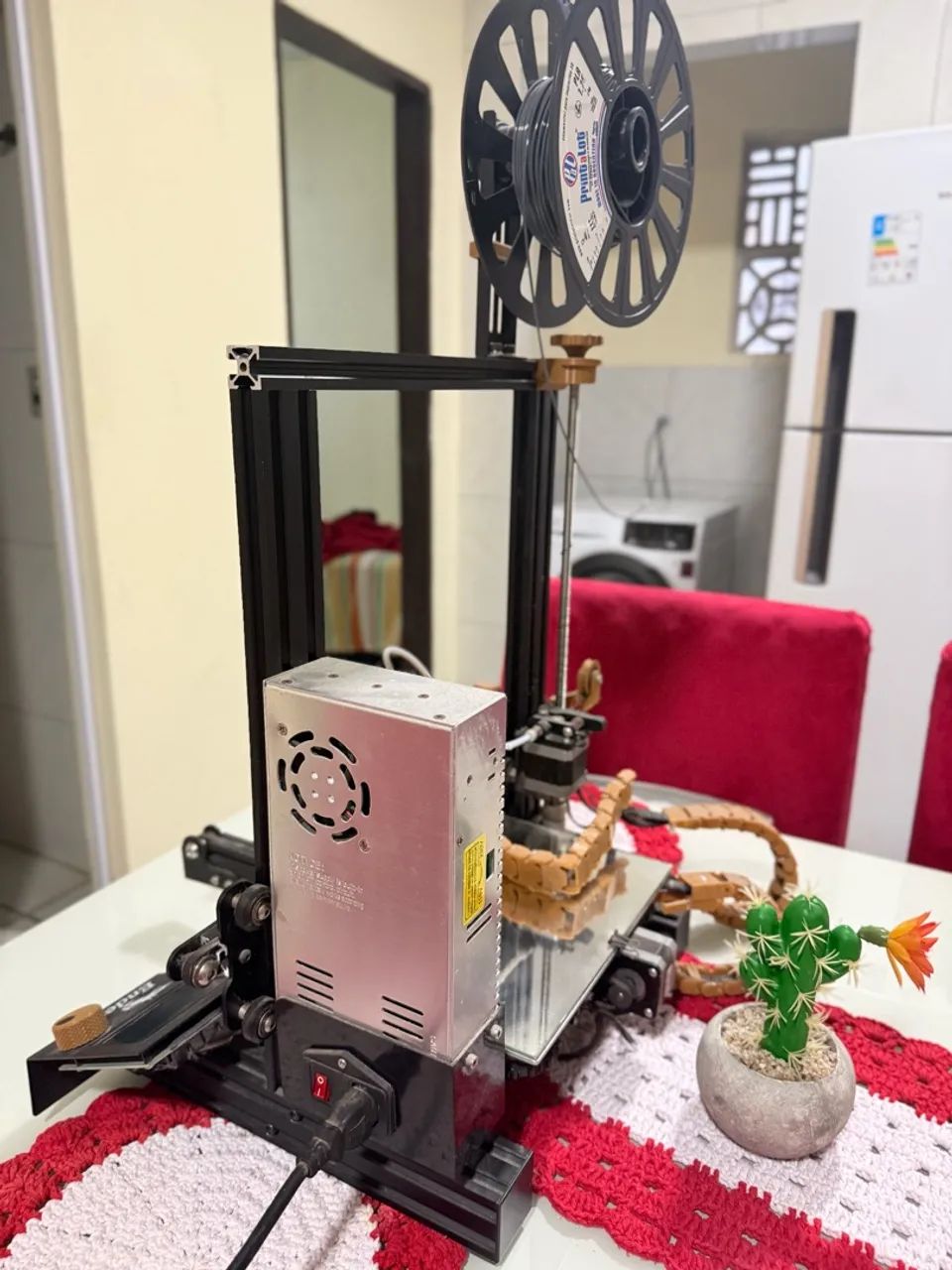 Impressora 3D Ender 3 com cartão e filamento - Foto 5
