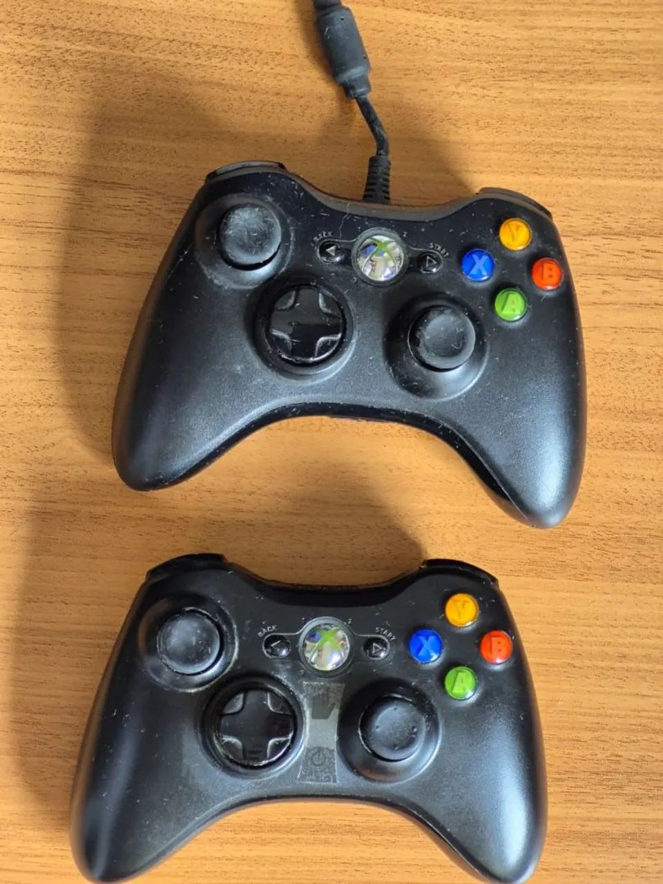 2 Controles Xbox um genérico e outro original  - Foto 5