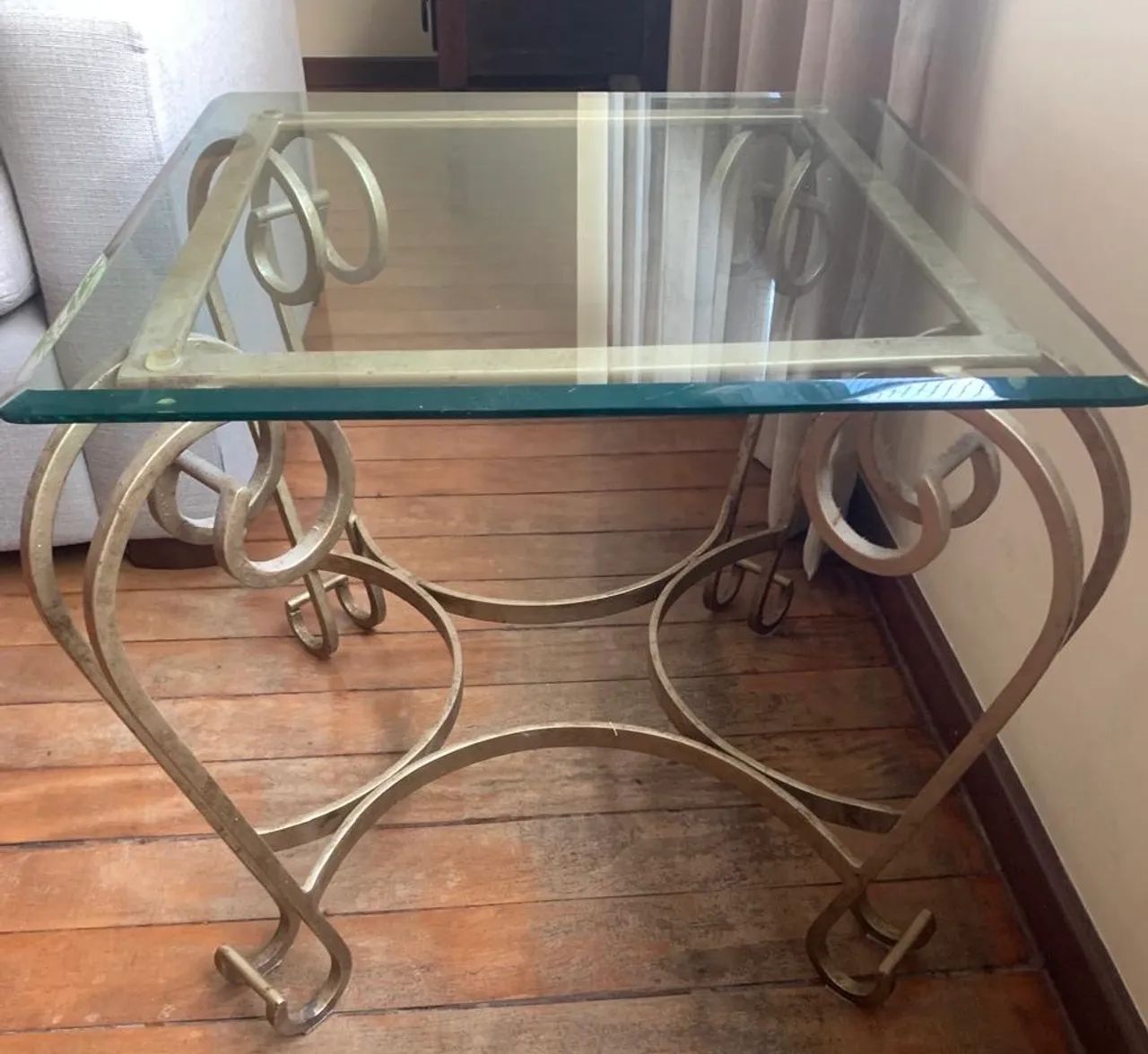 mesa em ferro com tampo de vidro - Foto 3