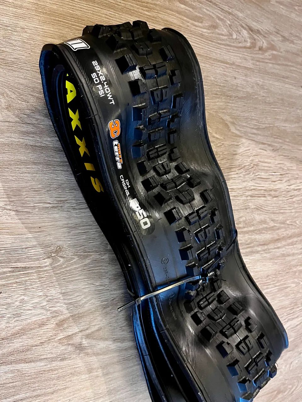 Maxxis Minion DHR2 29X2.40 3C E50 - Foto 4