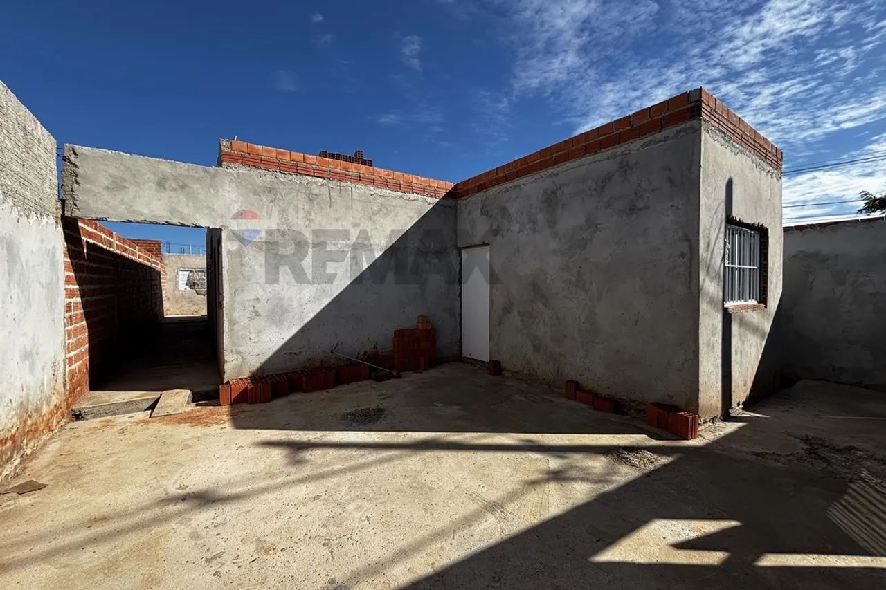 "Casa Moderna em Botucatu, SP: Conforto e Estilo!" - Foto 3