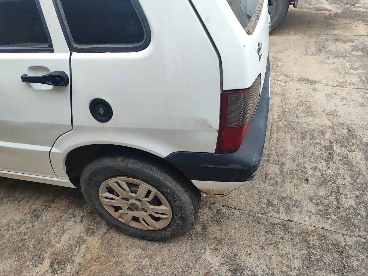 Fiat Uno Mille 1.0 Fire/ F.flex/ Economy 4P 2013 - Foto 2