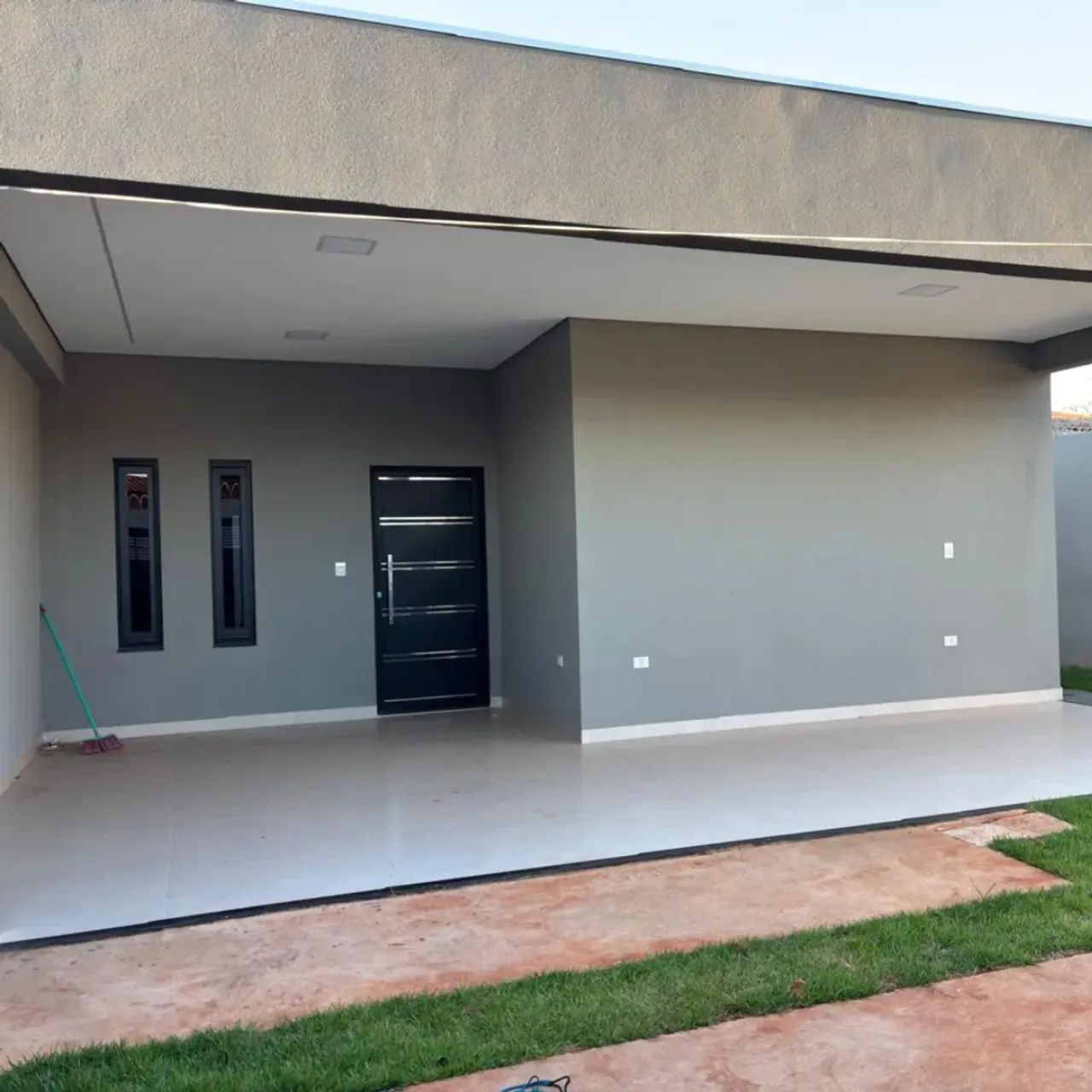Casa com 3 quartos pronta para morar - localização privilegiada - Foto 2
