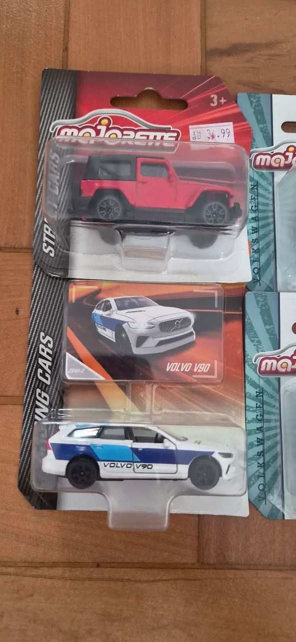  Lote Majorette (Novos) - Box Porsche Edition, VW Kombi com Trailer e Deluxe - Foto 5