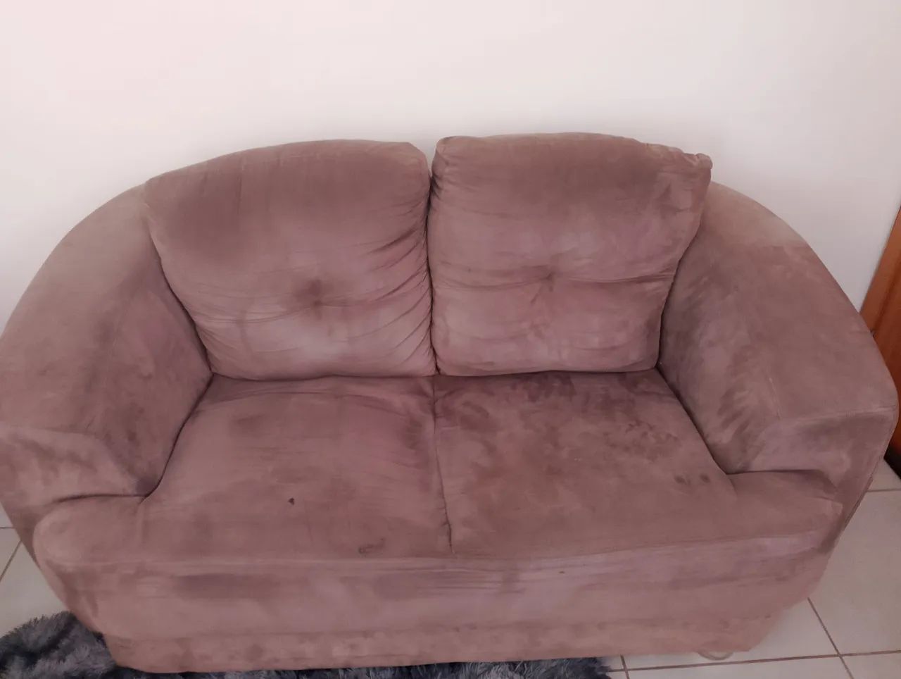 Doa-se sofá 2 lugares usado - Foto 2