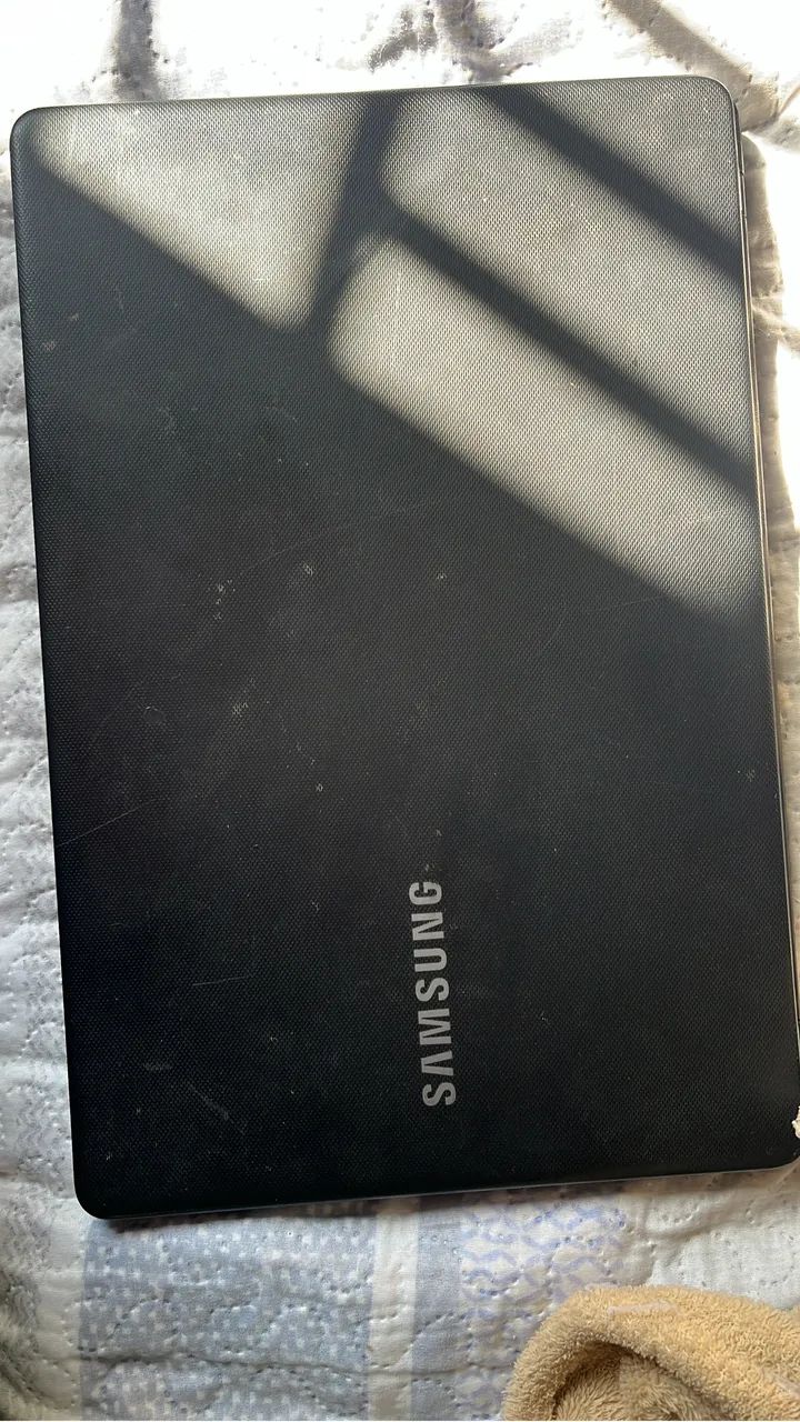 Notebook Samsung NP300E5L - Foto 2
