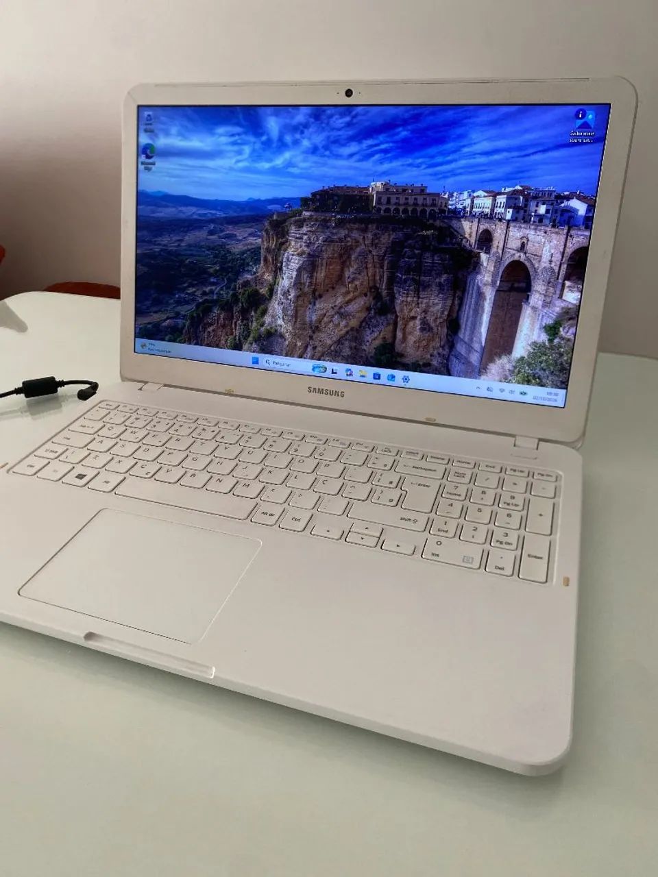 Samsung ExpertX40 + carregador + case