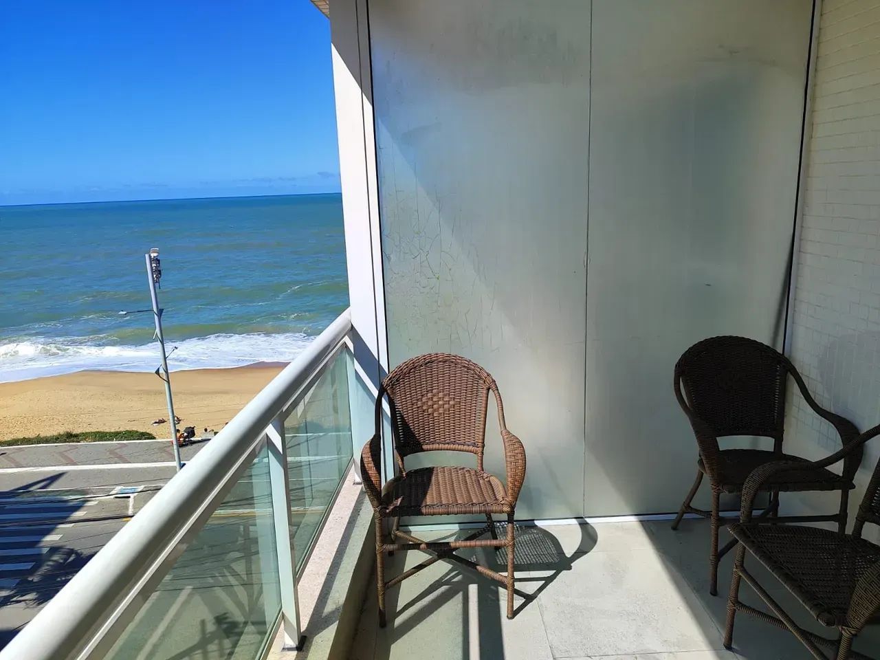 Flat mobiliado  com vista para o mar - Foto 2
