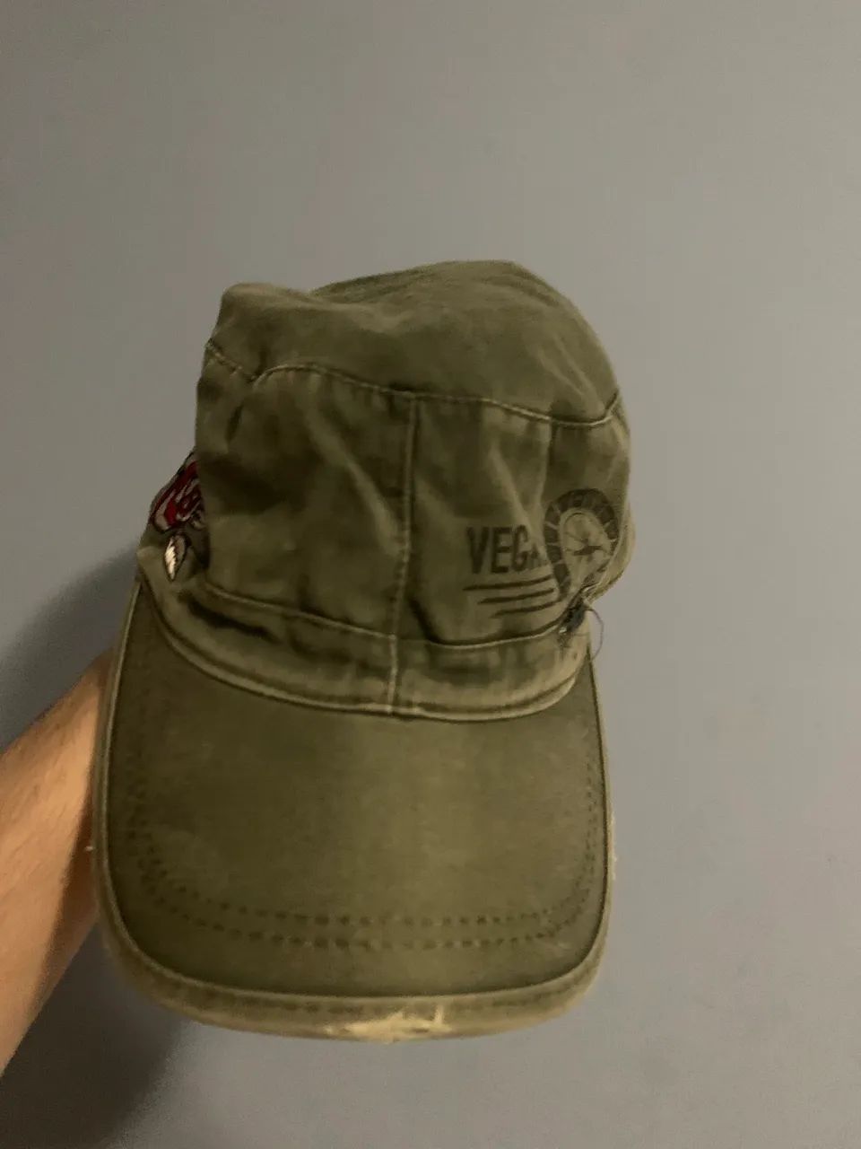 Bone Estilo Militar Colcci 