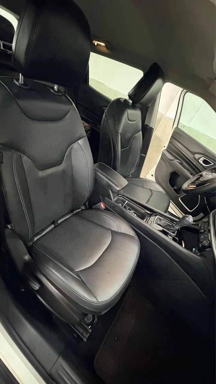 Jeep Compass LONG. T270 1.3 TB 4X2 FLEX AUT. 2023