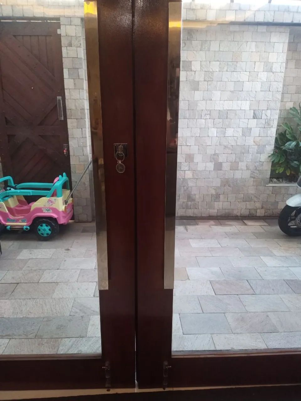 Porta de vidro e madeira  - Foto 2