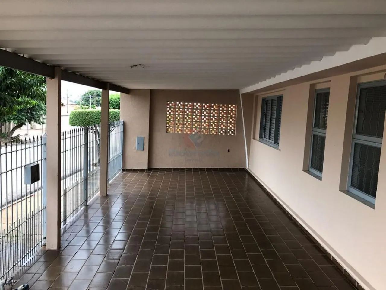 Casa à venda e para alugar em Sumaré, Vila Santana, com 3 quartos - Foto 2