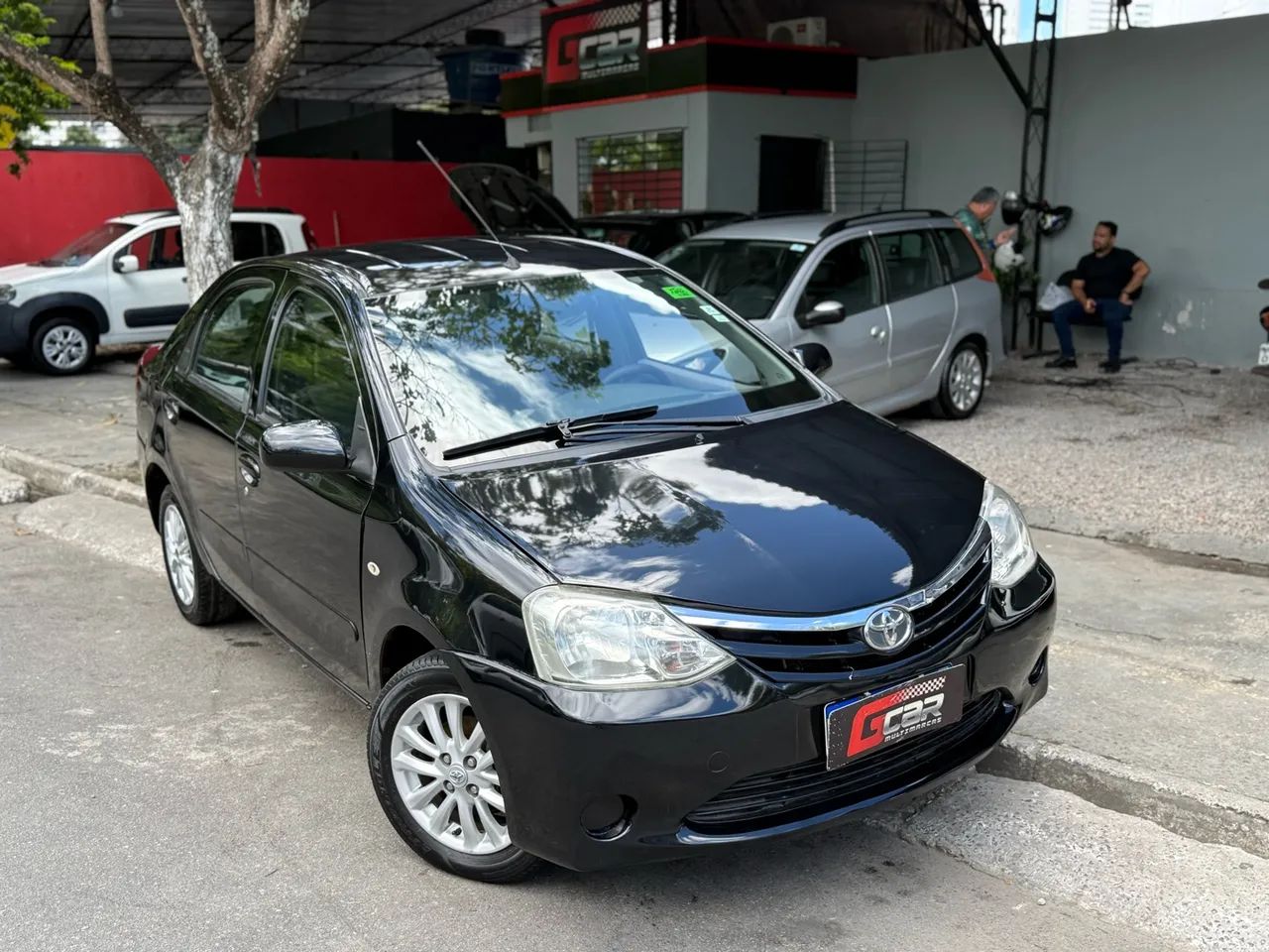 Toyota Etios ETIOS XLS Sedan 1.5 Flex 16V 4p Mec. 2013