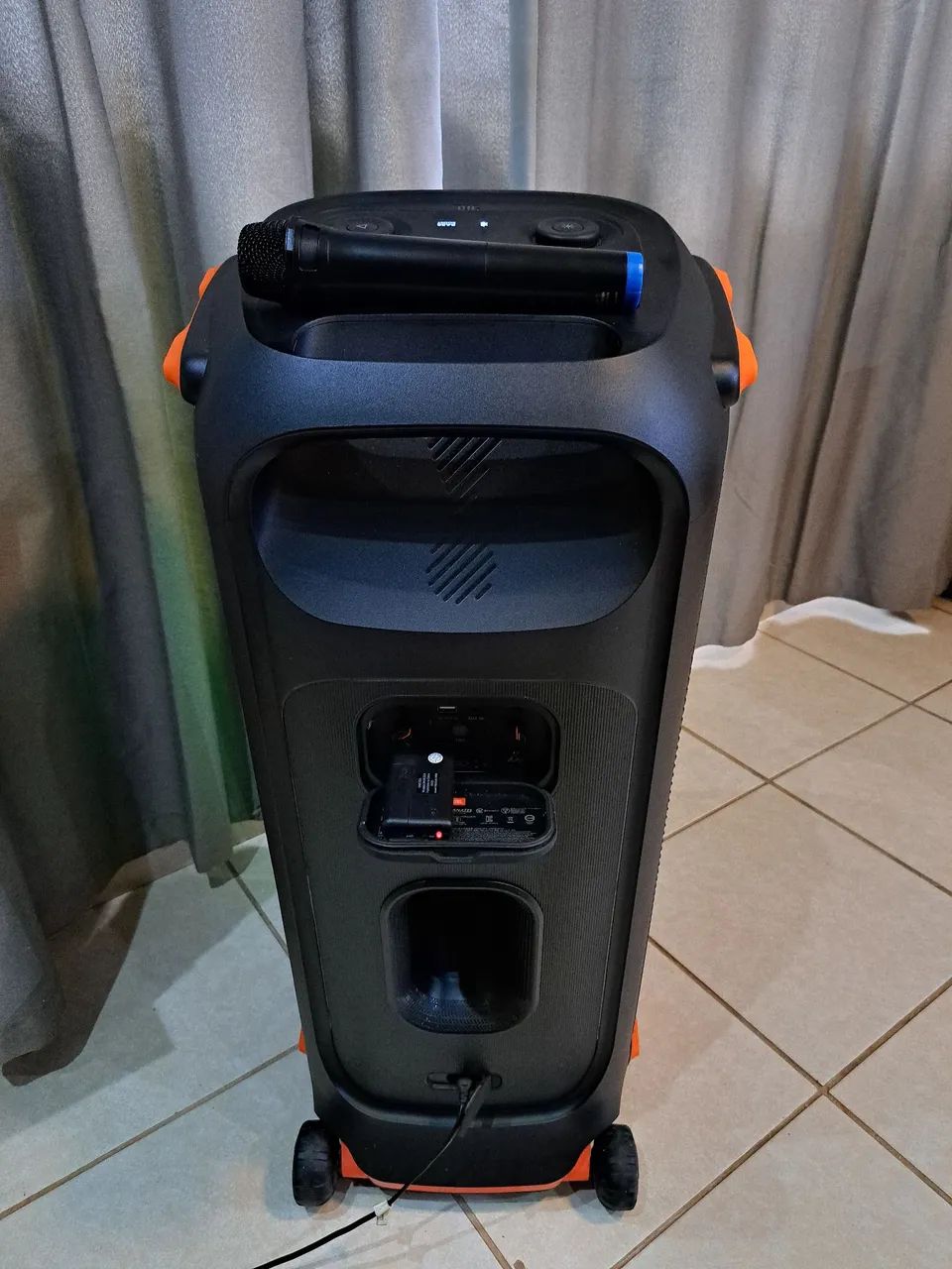 PARTYBOX JBL 710 COM MICROFONE  SEM FIO - Foto 3