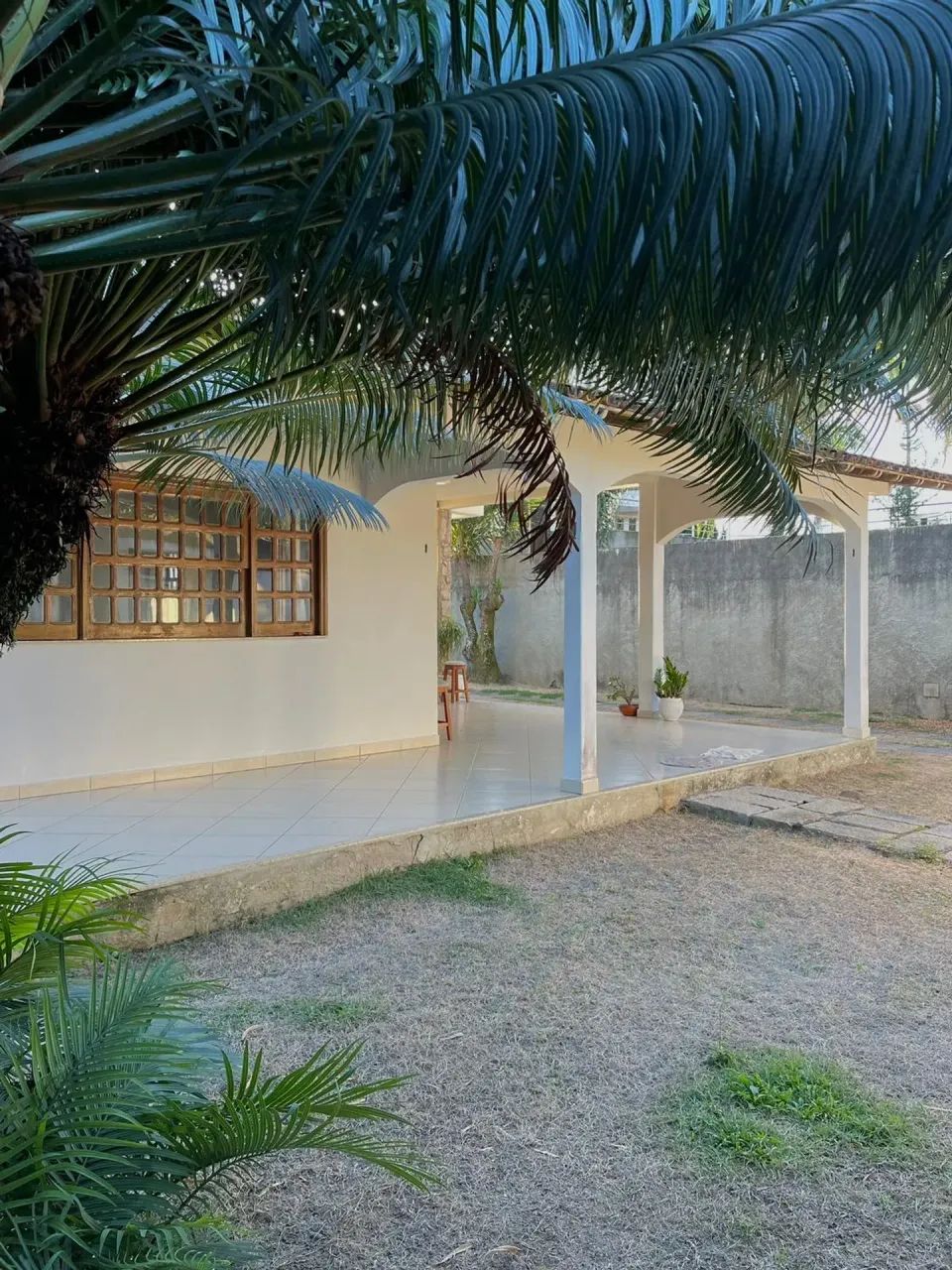 Vende casa ampla com ótima localização no Centro - Foto 5