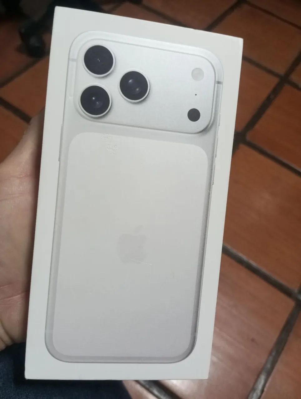 iPhone 17 pro Max branco Lacrado 