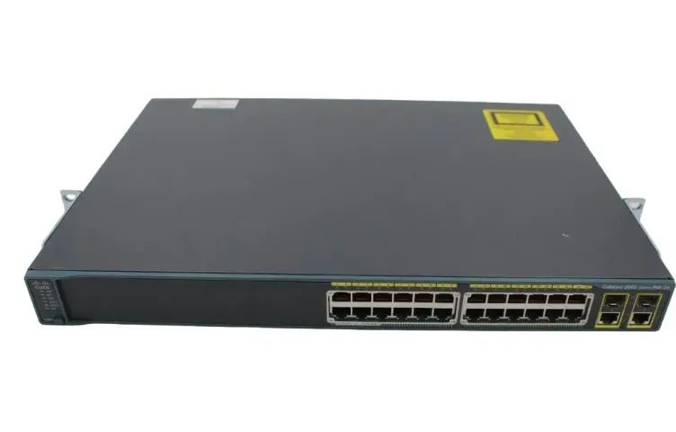 Switch Cisco Catalyst 2960 24TC-S 24 portas Fast 