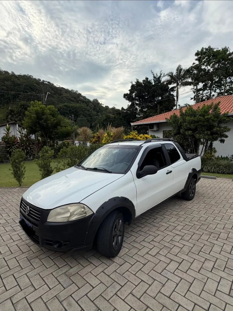 Fiat Strada Working 1.4 MPI Fire Flex 8V CD 2013