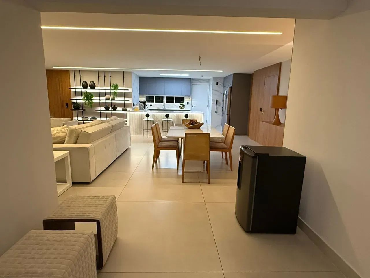 LINDO APARTAMENTO ALTO PADRÃO EM TIROL - Foto 3