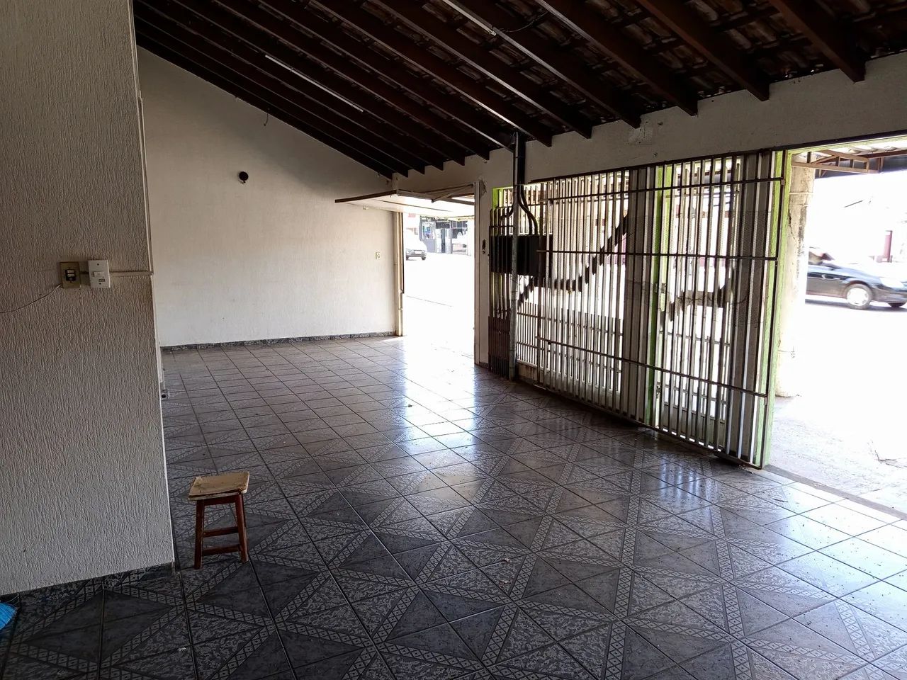 Alugo para comércio 