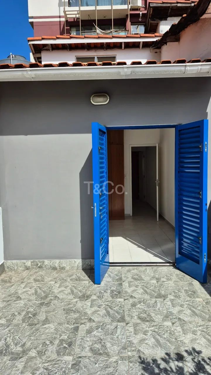 Casa 2 Quartos Ao Lado do Metrô Com Vaga Coberta e Espaço Para Escritório