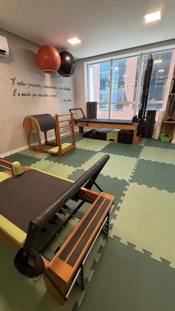 Vendo (passo o ponto) de estúdio de Pilates na Trindade. 75m2 e 2 garagens - Foto 2