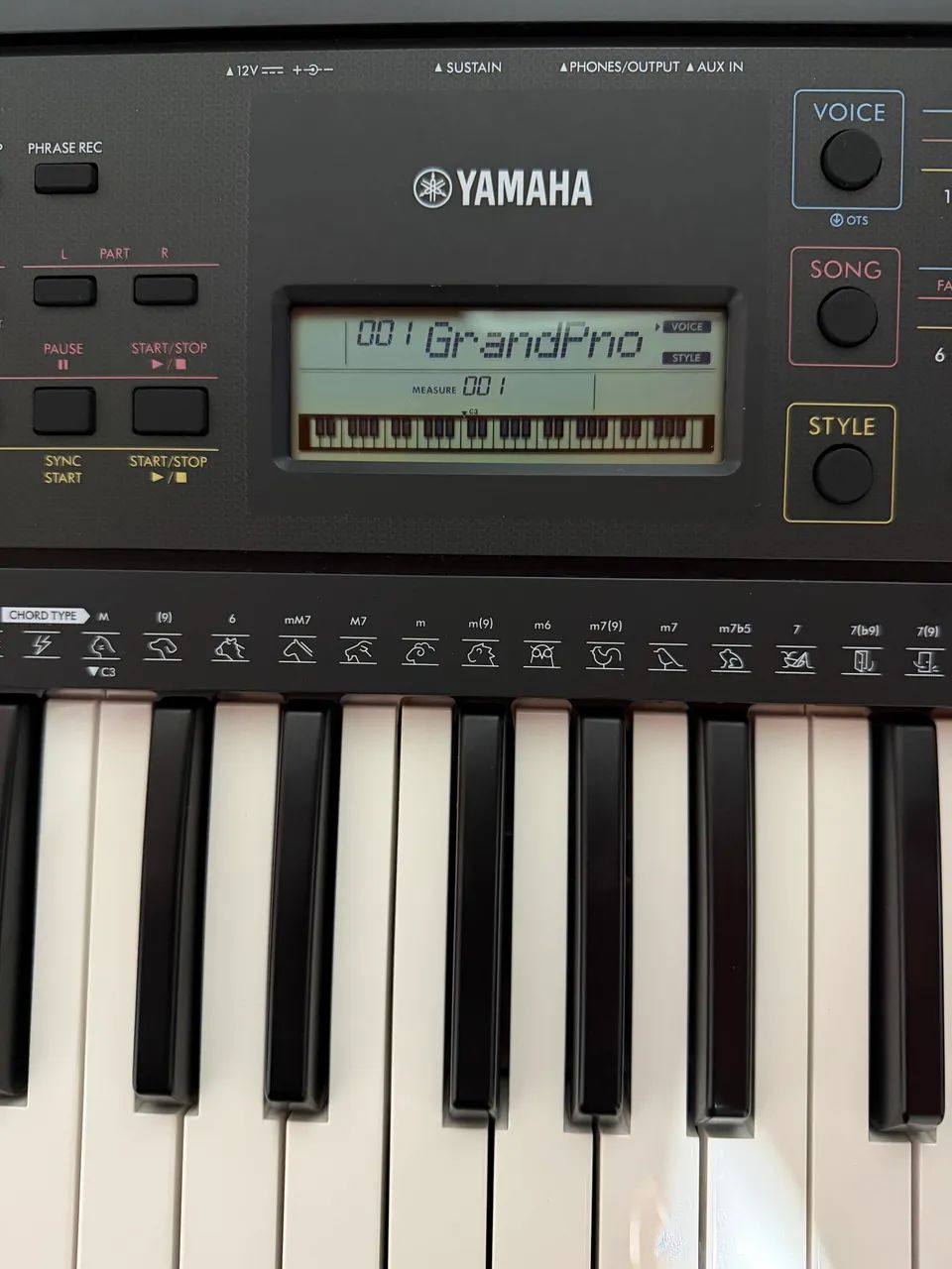 Teclado Yamaha psr 273