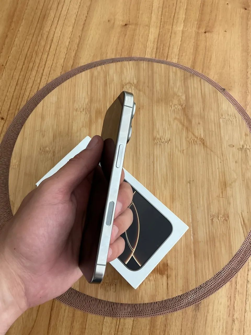 iPhone 16 pro 128 GB - Foto 3