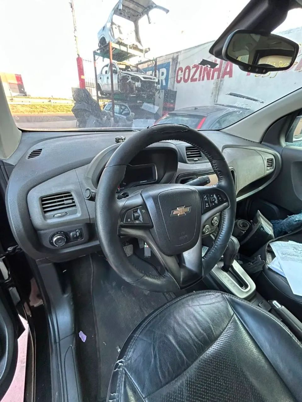 GM SPIN 1.8 Flex automática para retirada de peças  - Foto 5