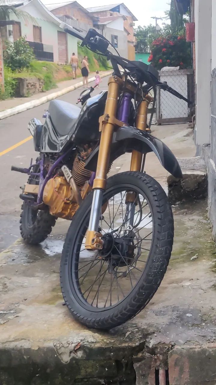 Moto tunada