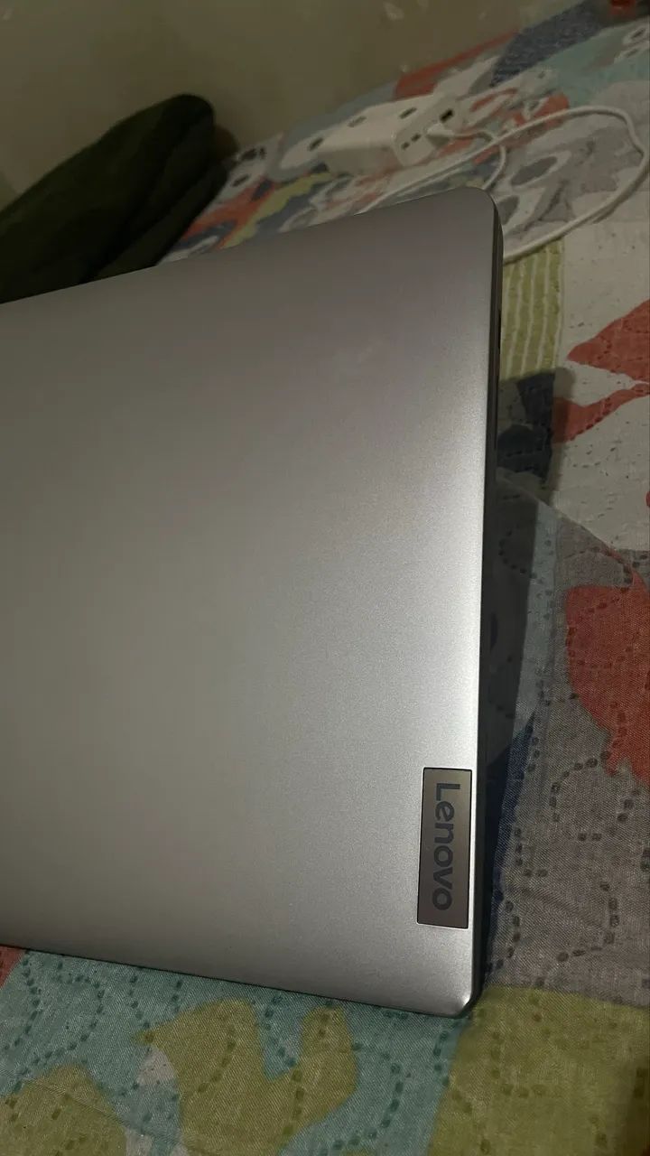 Notebook Lenovo I3  - Foto 2