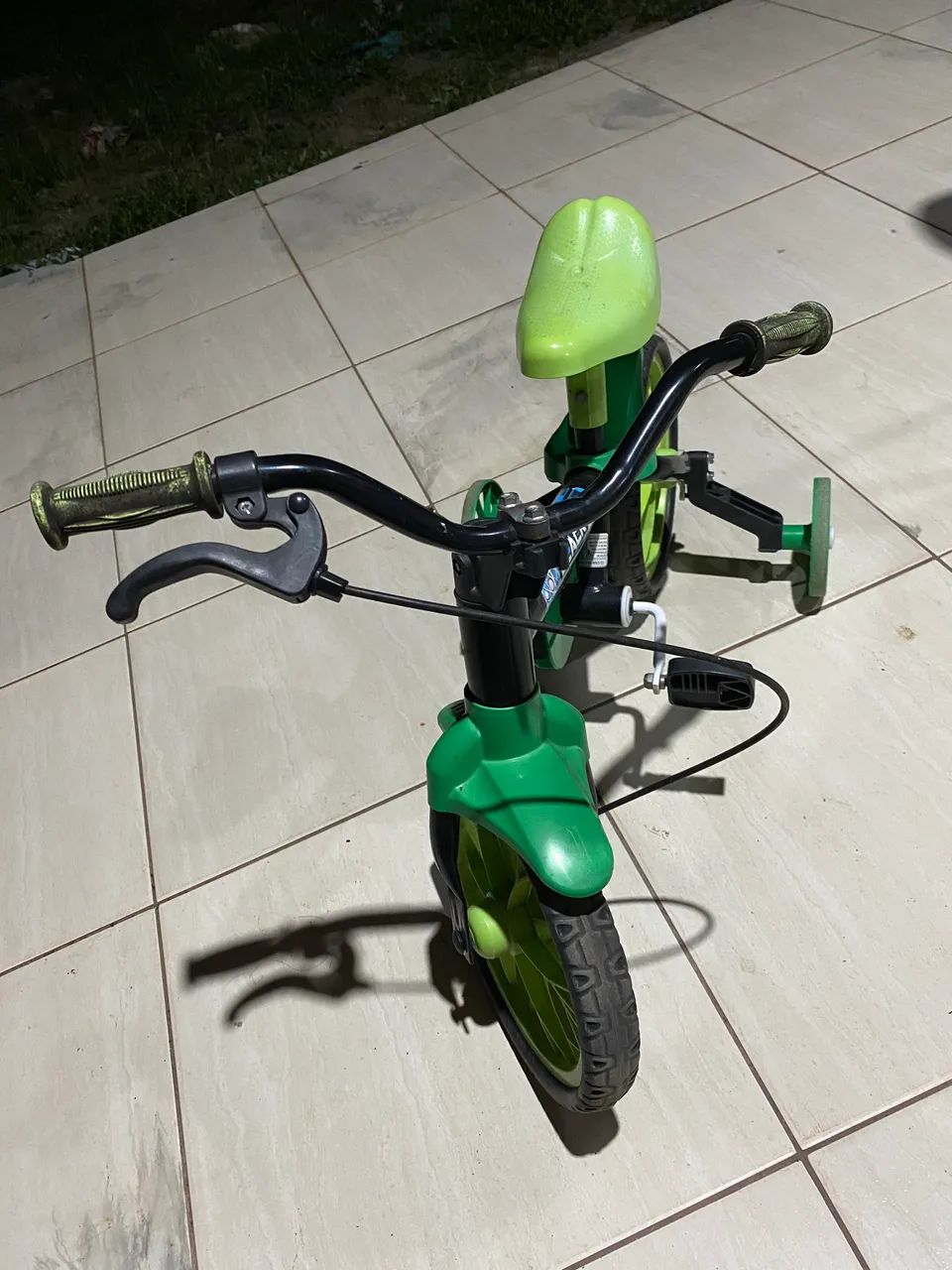 Bicicleta Infantil - 2 a 4 anos  - Foto 3