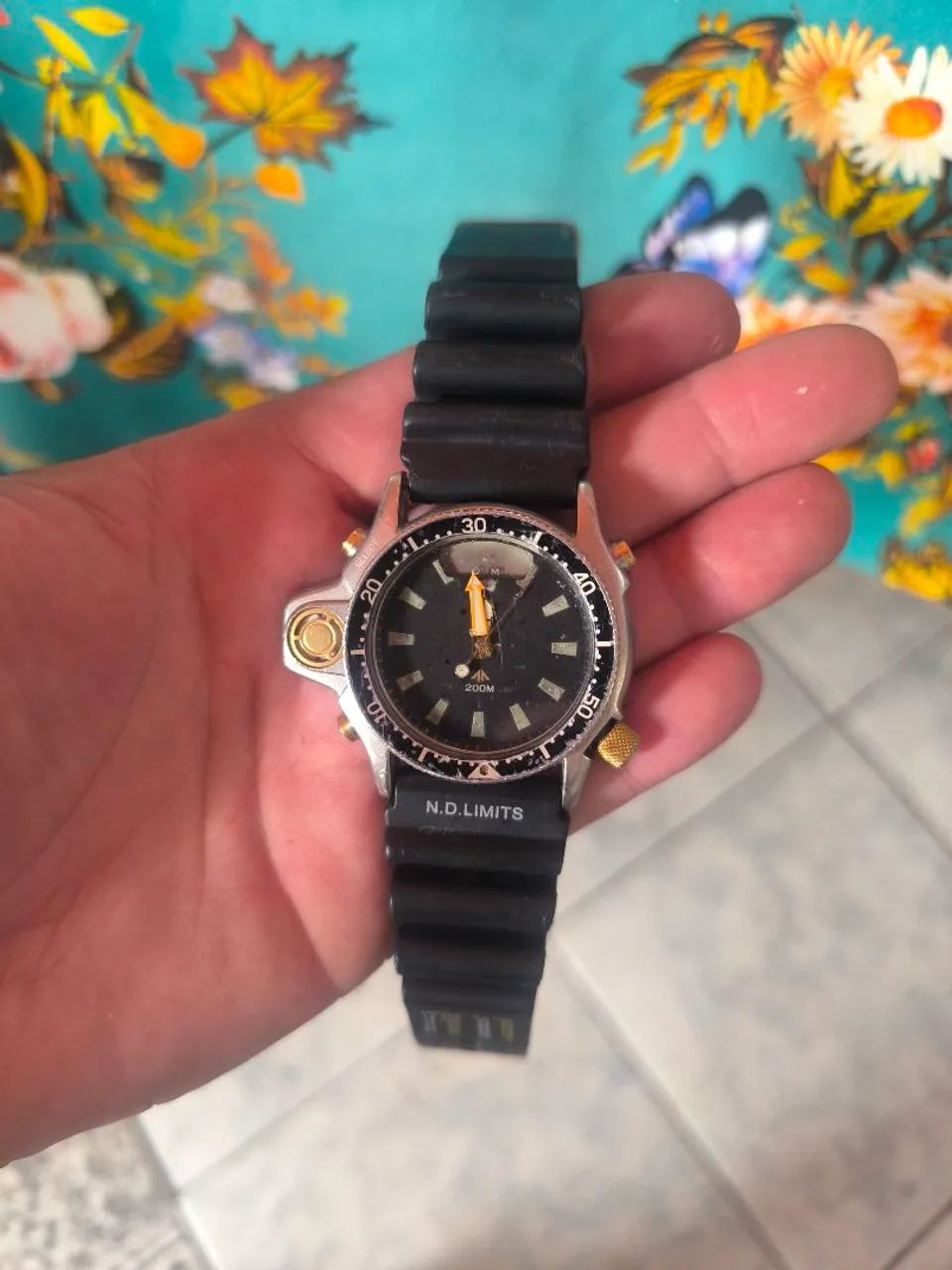 Relógio Citizen Aqualand CO22 Série Ouro 1986 *No estado* parado. 