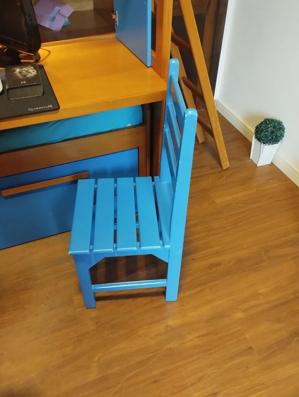 Móvel de madeira maciça para quarto com 2 camas e bancada de 2 metros! - Foto 5