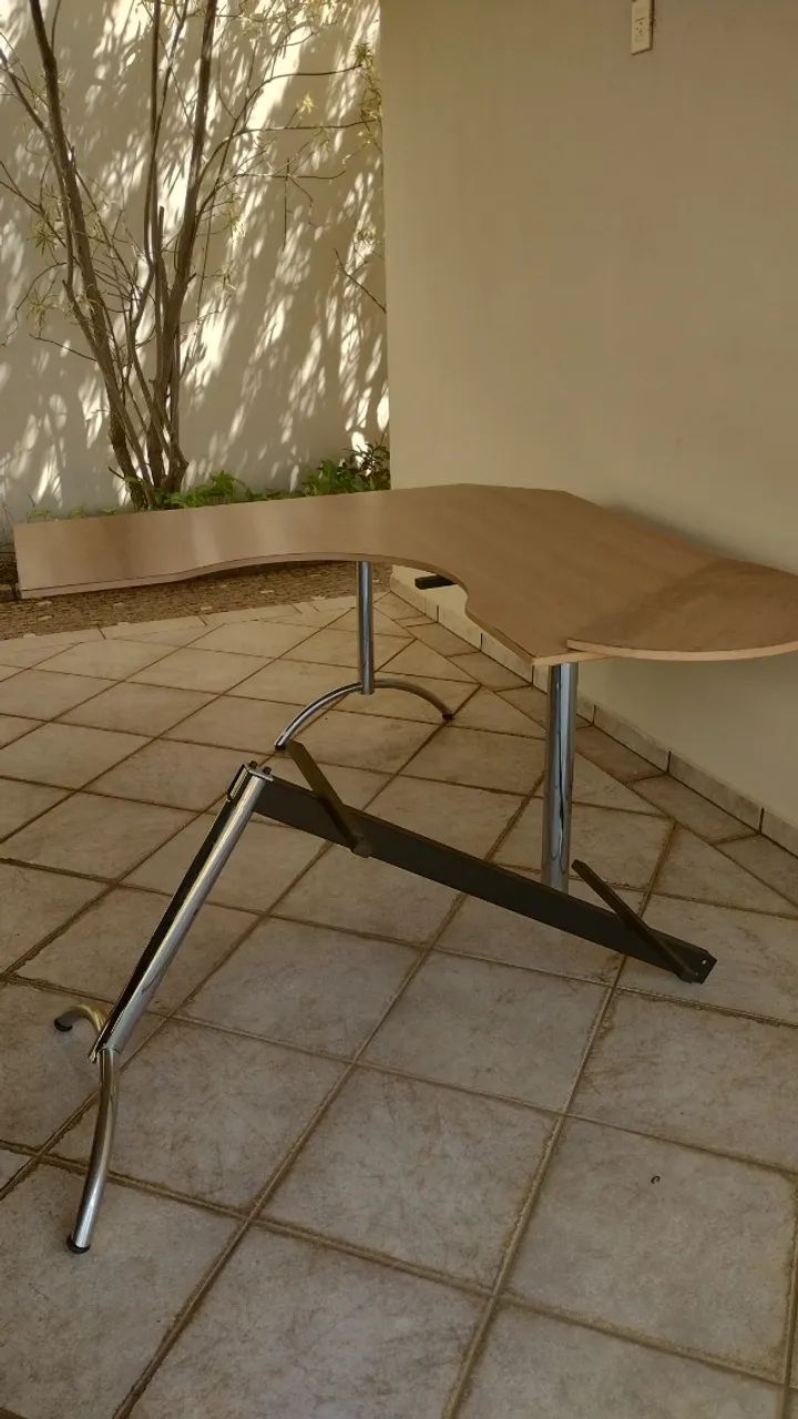 Mesa e L e estante pequena - Foto 3