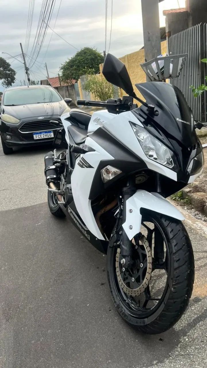 KAWASAKI NINJA 300 - Foto 3