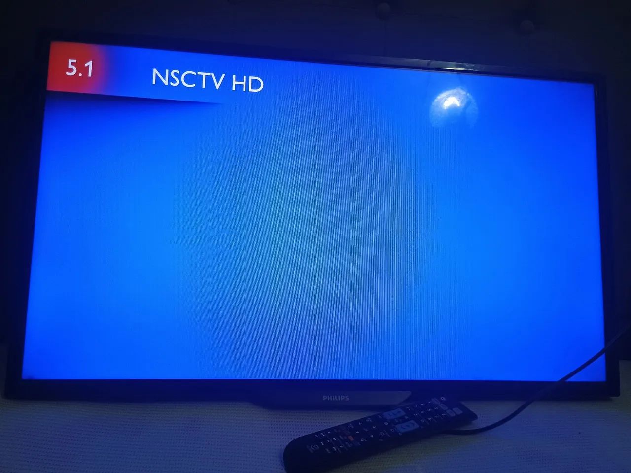 Vendo tv Philips 32" - Foto 2