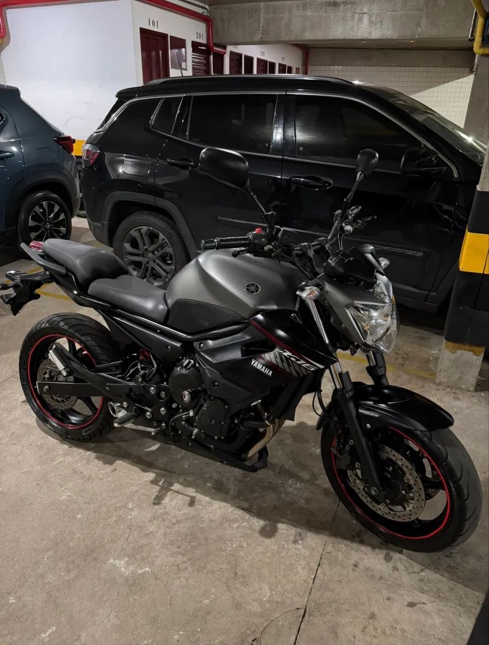 XJ6 2018 - Foto 3