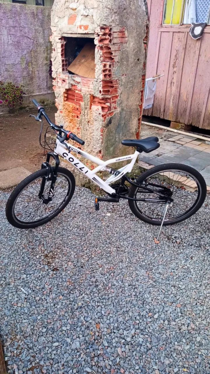 Bicicleta COLLI GPS com 21 marchas
