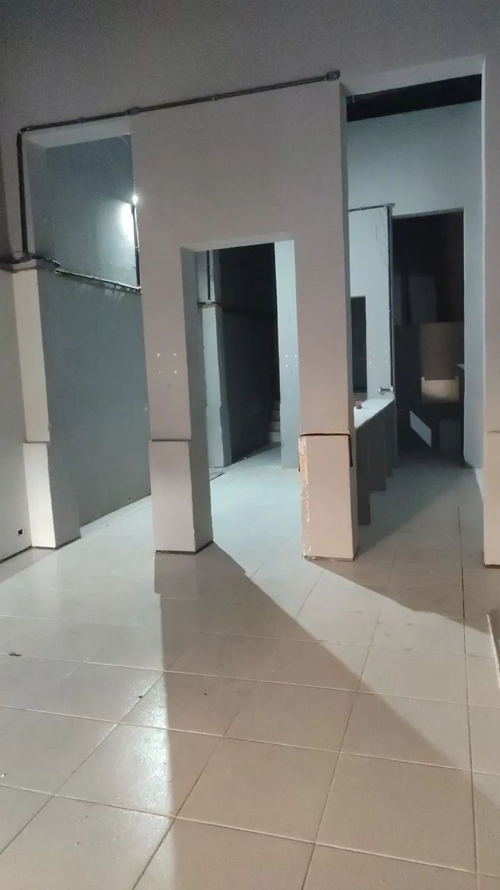 ALUGA-SE IMÓVEL COMERCIAL - 400 m² - CENTRO DA CIDADE - Foto 4
