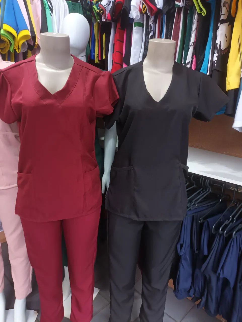 Jalecos e scrubs  - Foto 5