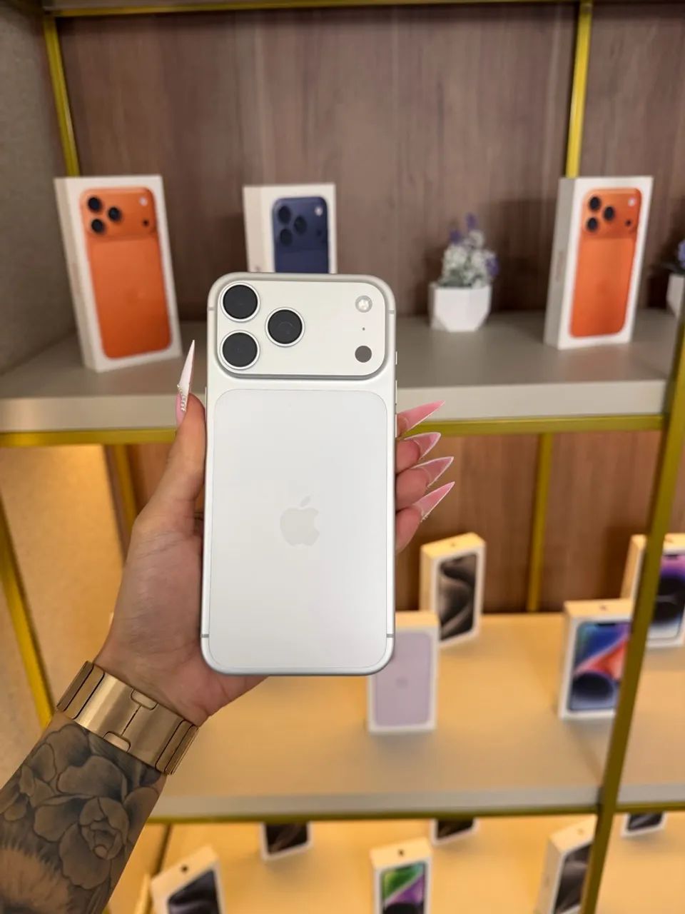 iPhone 17 Pro Max 512gb Branco  - Foto 2