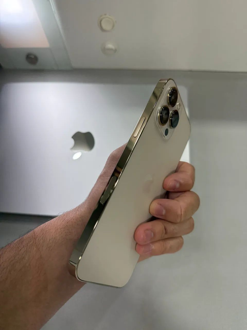 iPhone 13 Pro Max 256GB Gold - Impecável - Foto 3