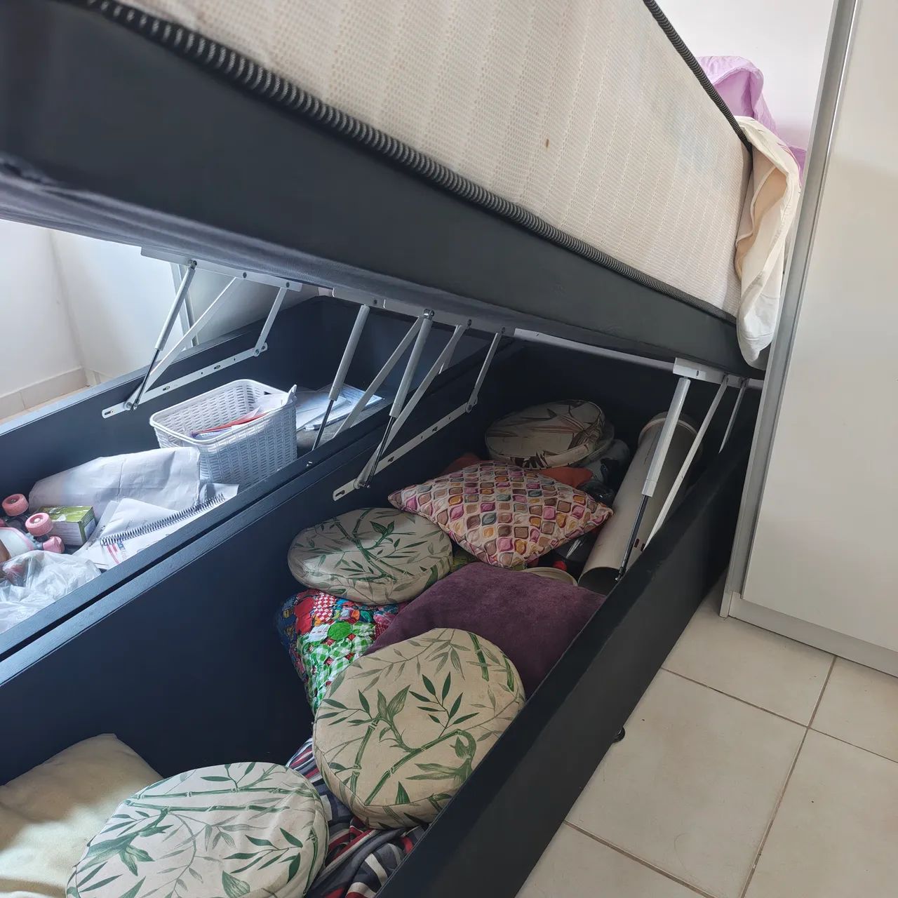 Cama Queem box  com Bau - Foto 2