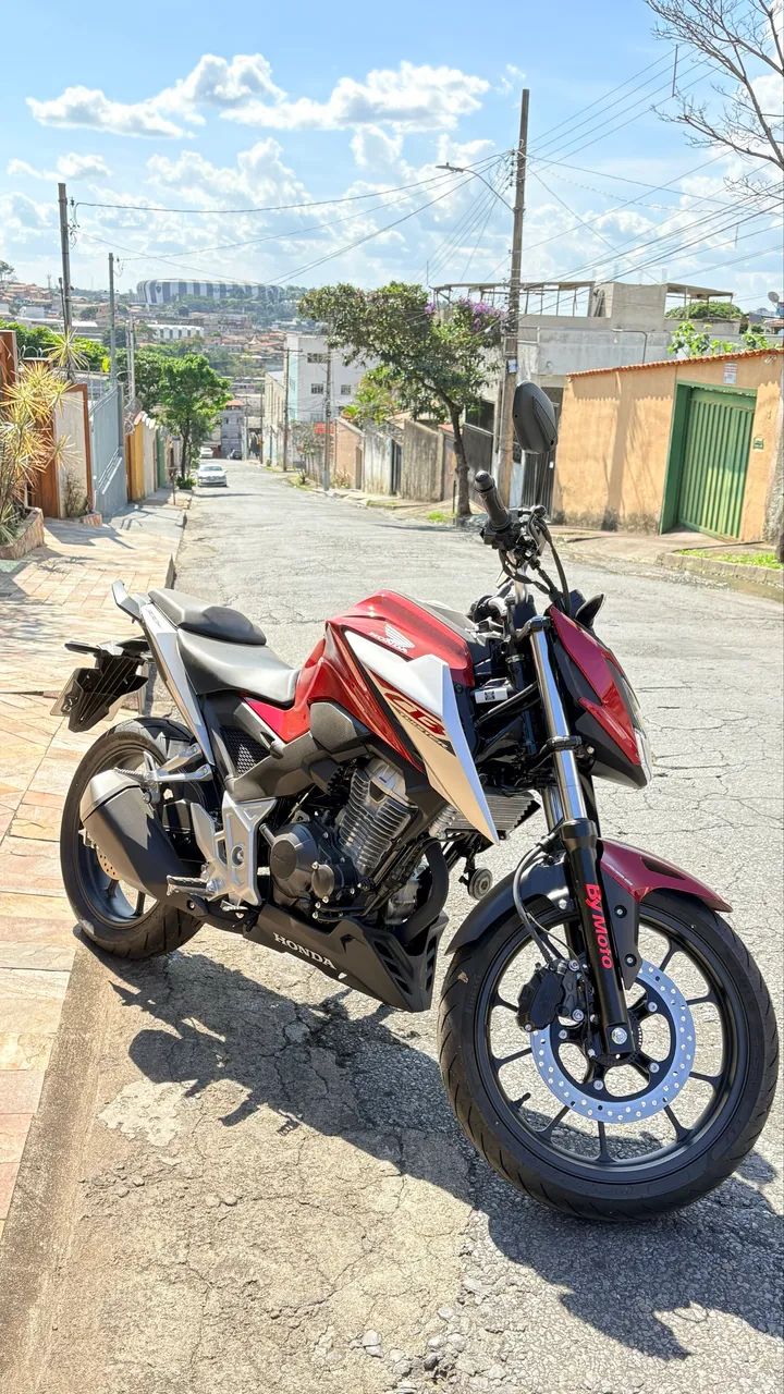 Vendo Honda CB300f ABS - Foto 4