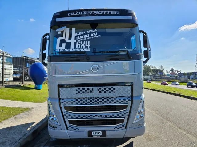 Volvo FH 540 6x4 Bug Leve Globetrotter Ano 24 Mídia Grande Geladeira Mola Freio a tambor - Foto 2
